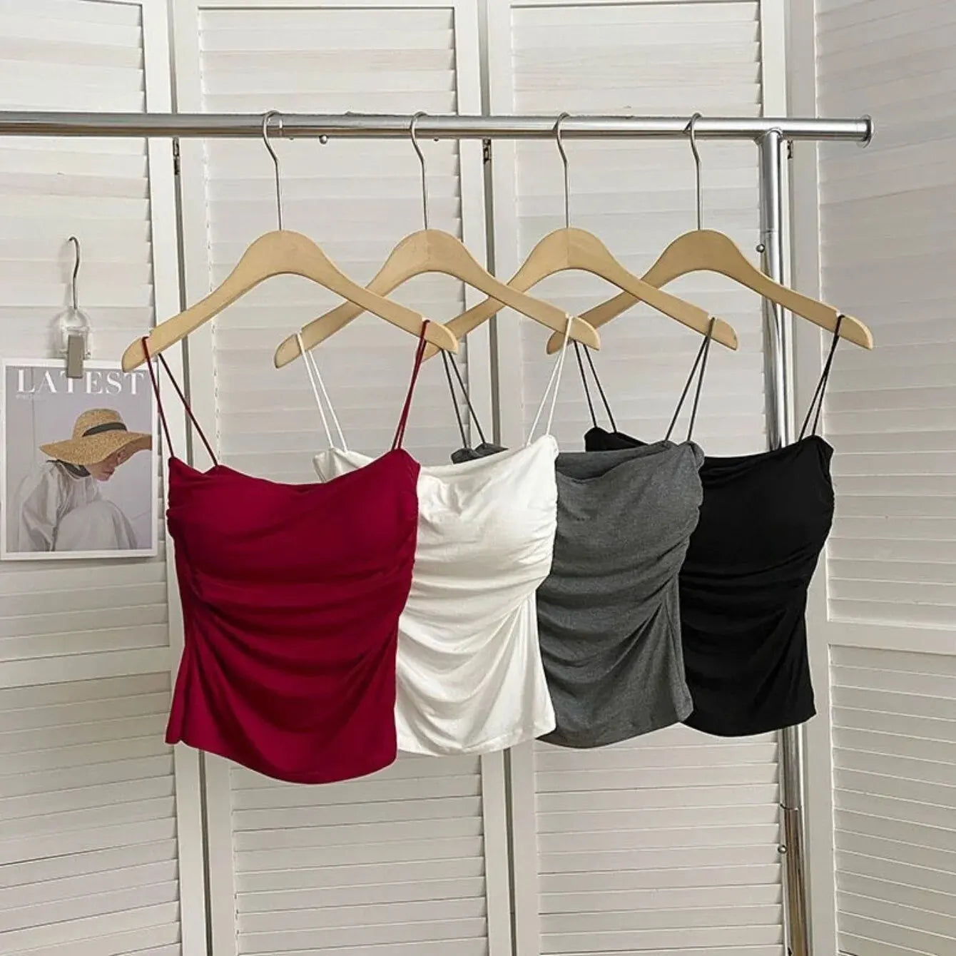 Women's Sleeveless Top Tank Underwear Short Top With Thin Straps Plain White Tank Top Korean Style